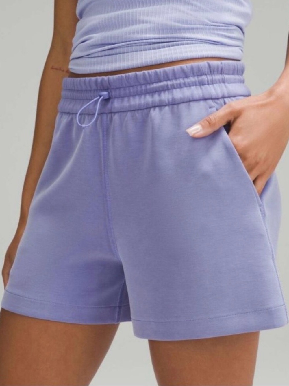 Lululemon Softstreme High-Rise Short 4" Size 8 Dark Lavender Purple SOFT $78